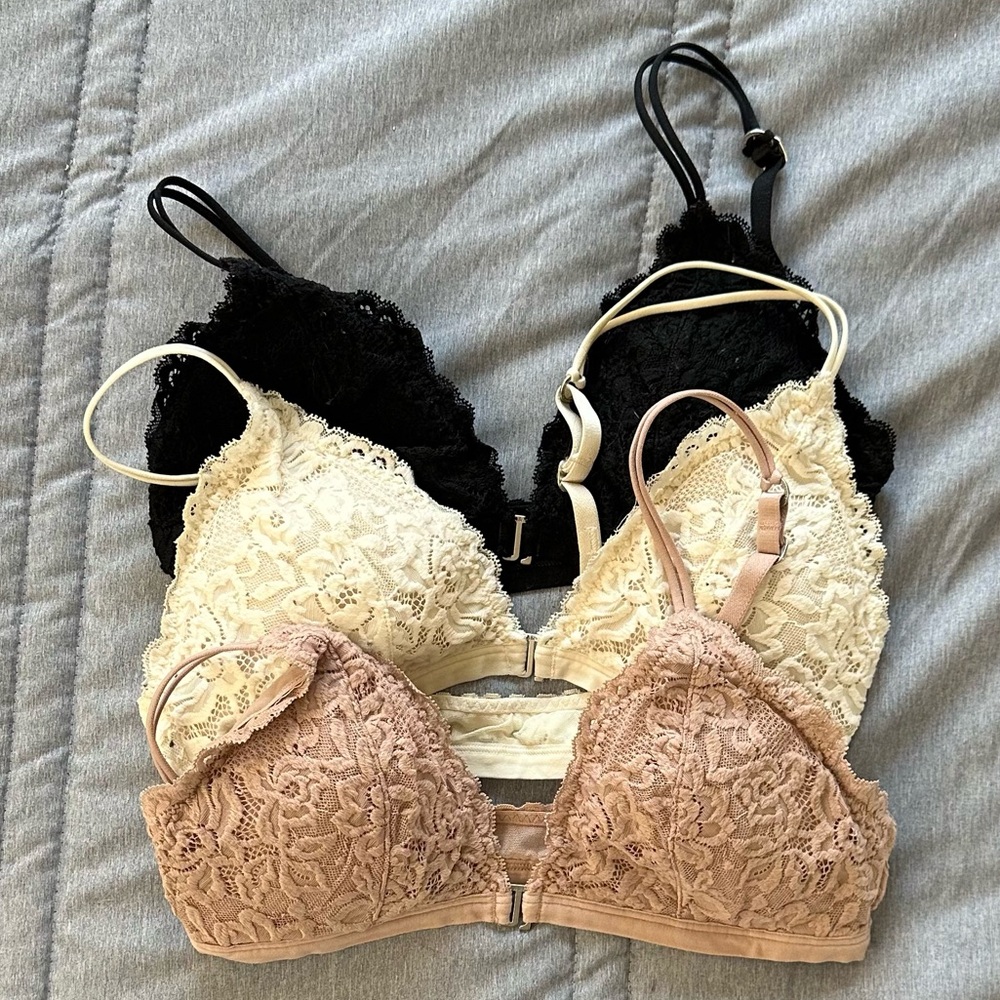Abercrombie & Fitch Lace Bras Black and Cream Intimates